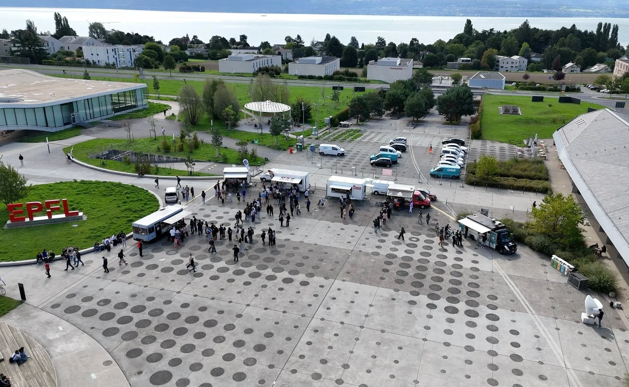 food_trucks_place_cosandey